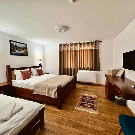 Pensiunea Roca Maramures Deseşti Εξωτερικό φωτογραφία